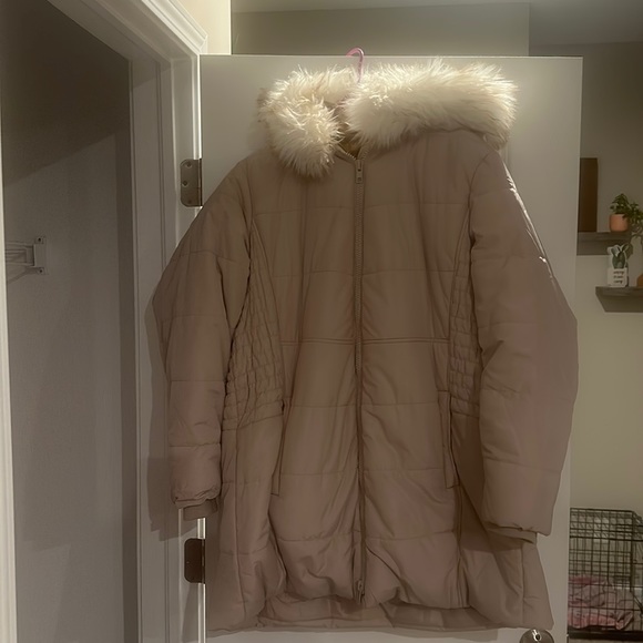 Torrid 2x faux fur parka - Picture 1 of 3